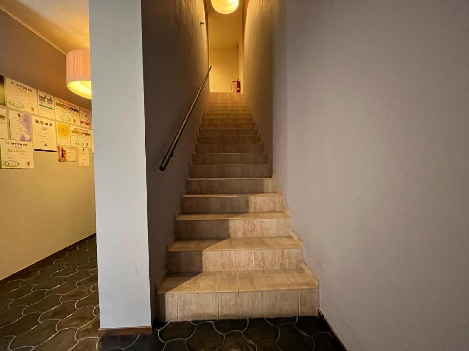 Nevinne Apartmany Kolin Ngoại thất bức ảnh