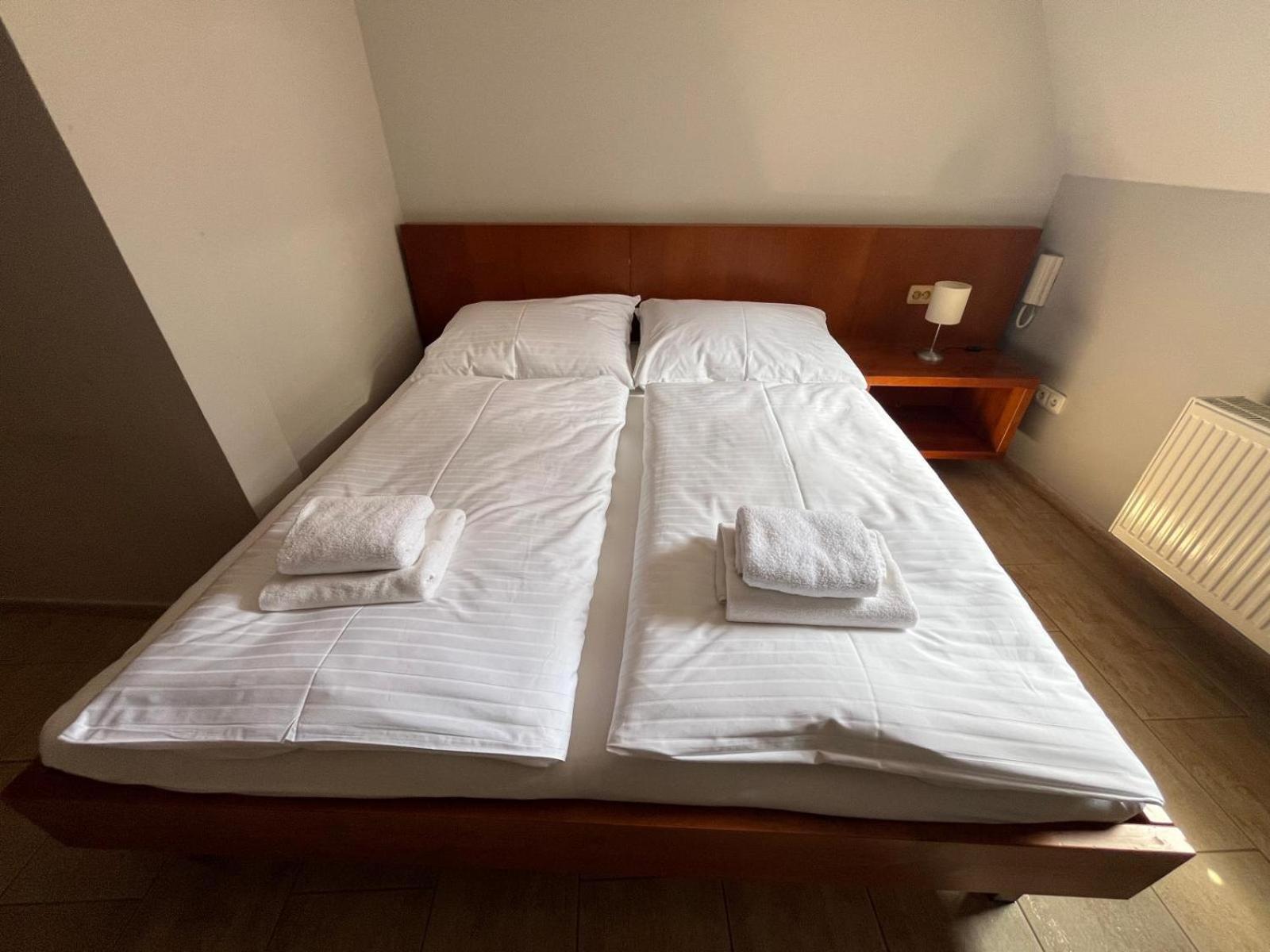 Nevinne Apartmany Kolin Ngoại thất bức ảnh